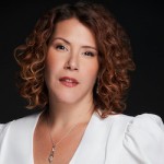 Danielle Talamantes (soprano)