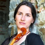 Sara Deborah Struntz (violin)