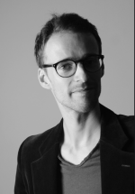 Yann Dubost (double-bass)
