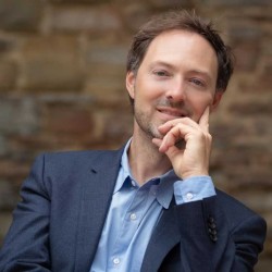 Timothy Lovelace (piano)