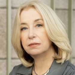 Elena Ruehr (composer)