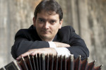 Héctor Del Curto (bandoneón)